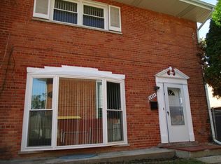 8840 Dee Rd, Oak Park, IL 60016