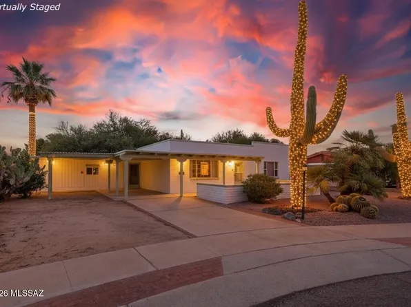 310 S Las Hamacas, Green Valley, AZ 85614
