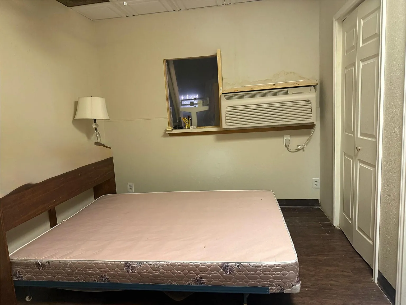 1 bed, 1.0 bath, 700 sqft, $1,100 — Photo 3