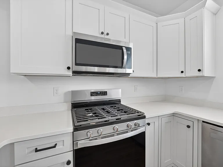 12668 S Treasure Lake Cv — Photo 13