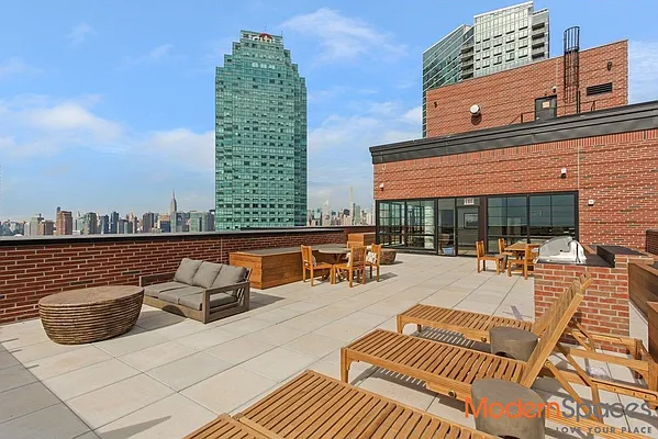 Rented by Modern Spaces | media 18