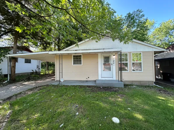 142 Ben Nevis Rd, Saint Louis, MO 63137