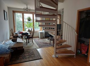 1426 W Chestnut St APT 3F, Chicago, IL 60642