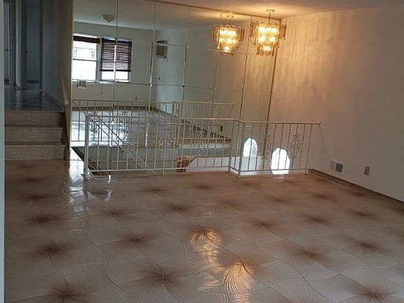 4th image of 232 Nome Ave #2FL
