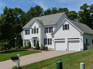 82 Quail Creek Rd, North Attleboro, MA 02760