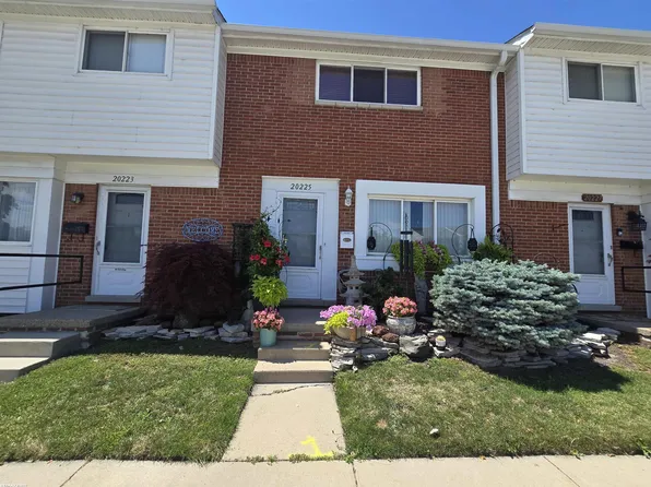 20225 Fifteen Mile Rd, Clinton Township, MI 48035