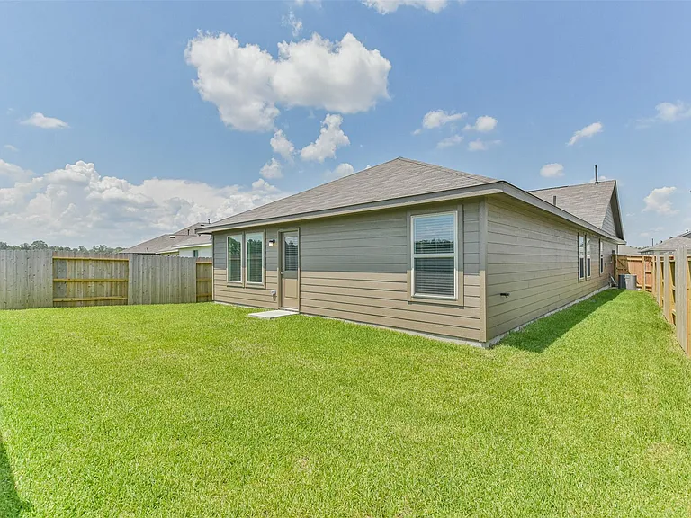 18562 Cepagatti Dr — Photo 26