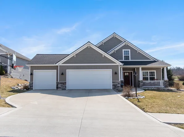 11217 Blue Sedge Dr, Roanoke, IN 46783