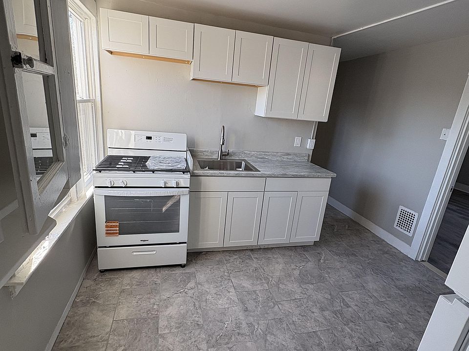 1st image of 336 Edgewood Ave