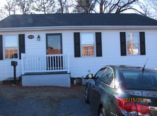 2610 Plantation Rd NE, Roanoke, VA 24012