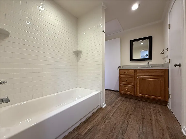 1011 Nadine St #A — Photo 11
