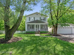 583 Happ Rd, Northfield, IL 60093