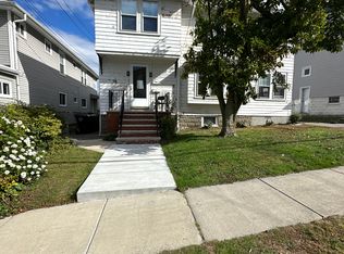 135 Hillside Rd #1, Watertown, MA 02472