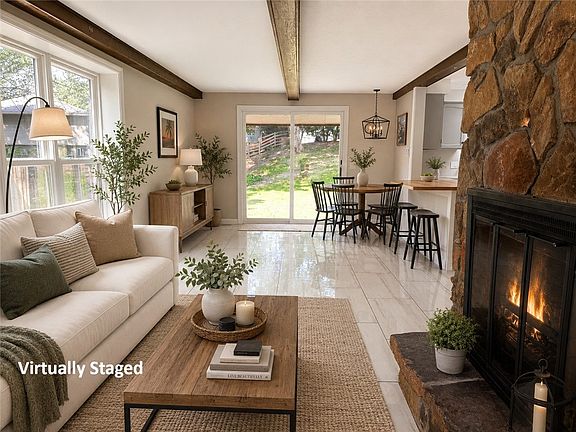 3rd image of 155 Kindlewood Ln