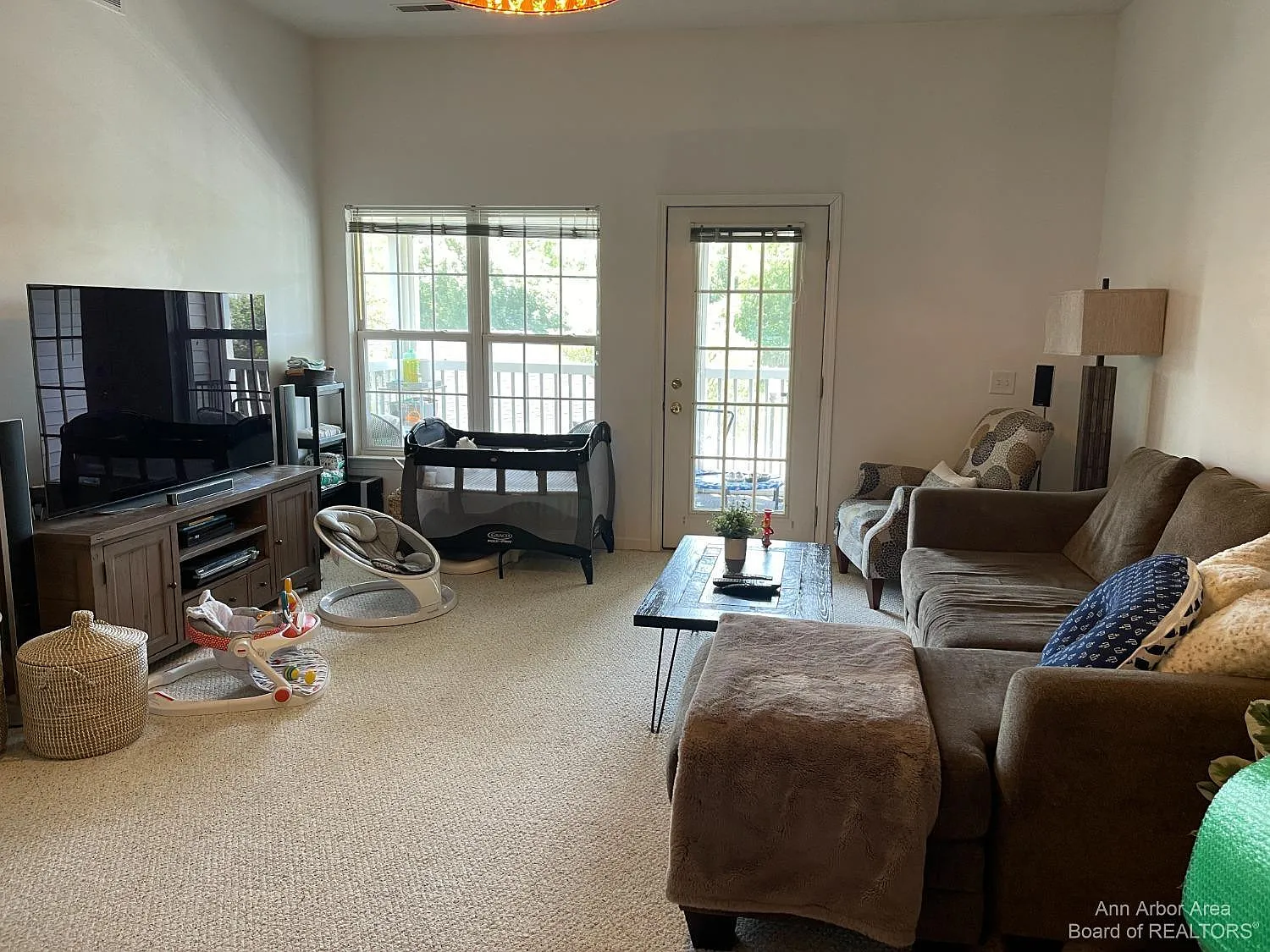 2 bed, 2.0 bath, 1160 sqft, $1,800 — Photo 4