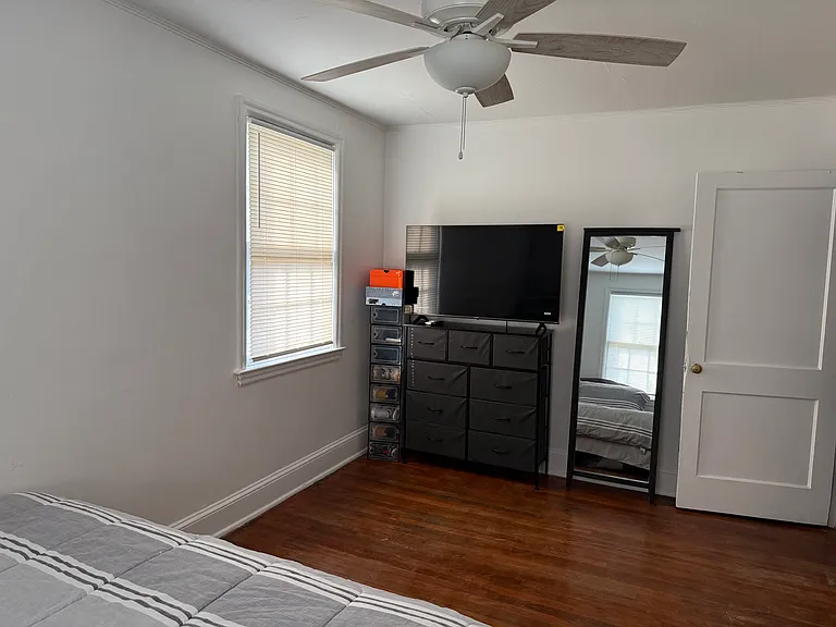 406 W 5th Ave — Photo 14