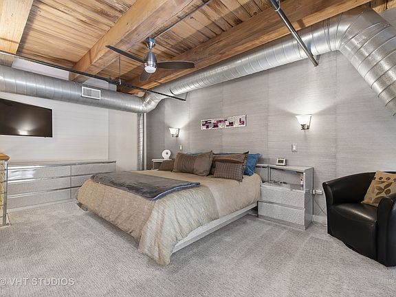 5th image of 2111 W Churchill St APT 113