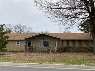 2525 W Dogwood St, Rogers, AR 72758