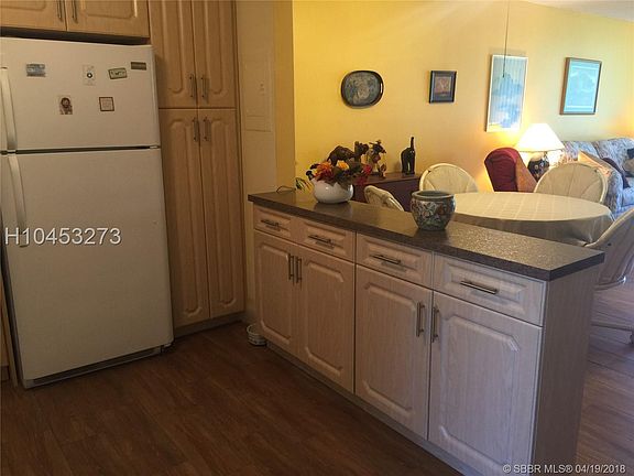 4th image of 9420 S Hollybrook Lake Dr APT 101