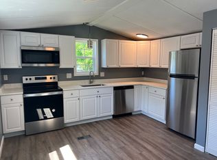29 Cheryl Ln, Carver, MA 02330