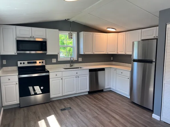 29 Cheryl Ln, Carver, MA 02330