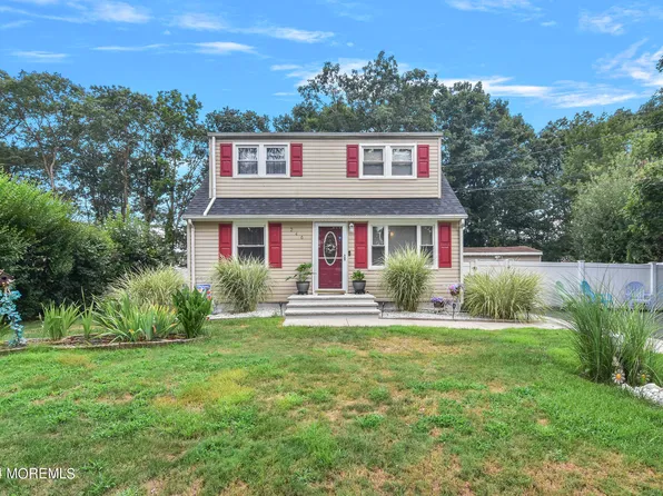 246 Sunset Lane, Howell, NJ 07731