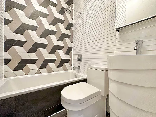 Rented by Doorway NYC, LLC | media 7