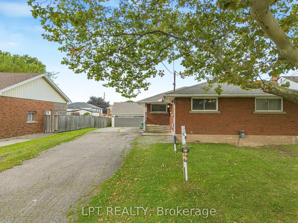 7156 Warden Ave, Niagara Falls, ON L2G 5P8