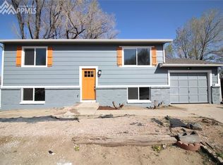 1975 Pepperwood Dr, Colorado Springs, CO 80910