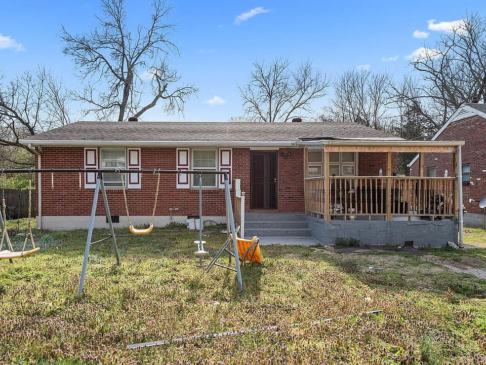 1st image of 725 Elissa Dr