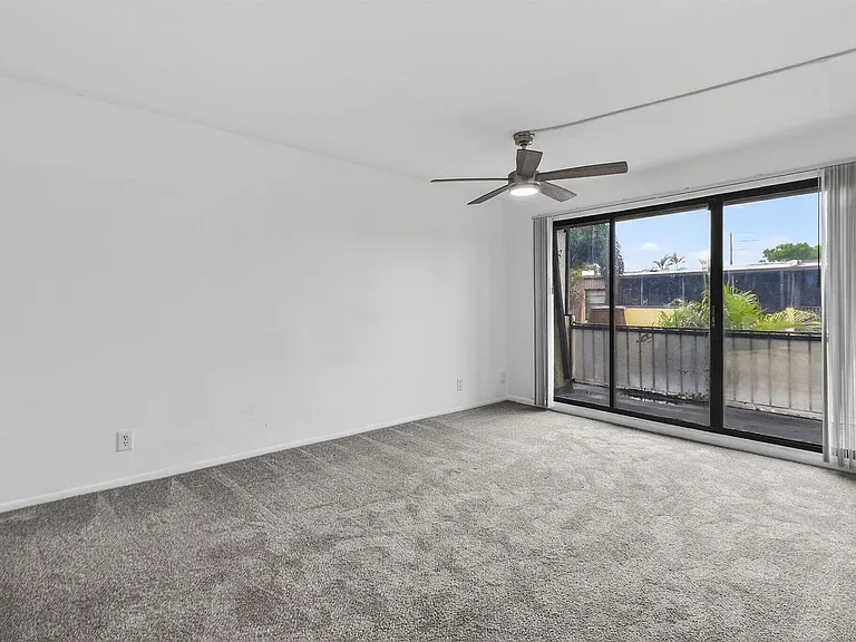 3502 Gardens East Dr #B — Photo 29