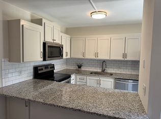 1166 6th Ave APT 10D, Vero Beach, FL 32960