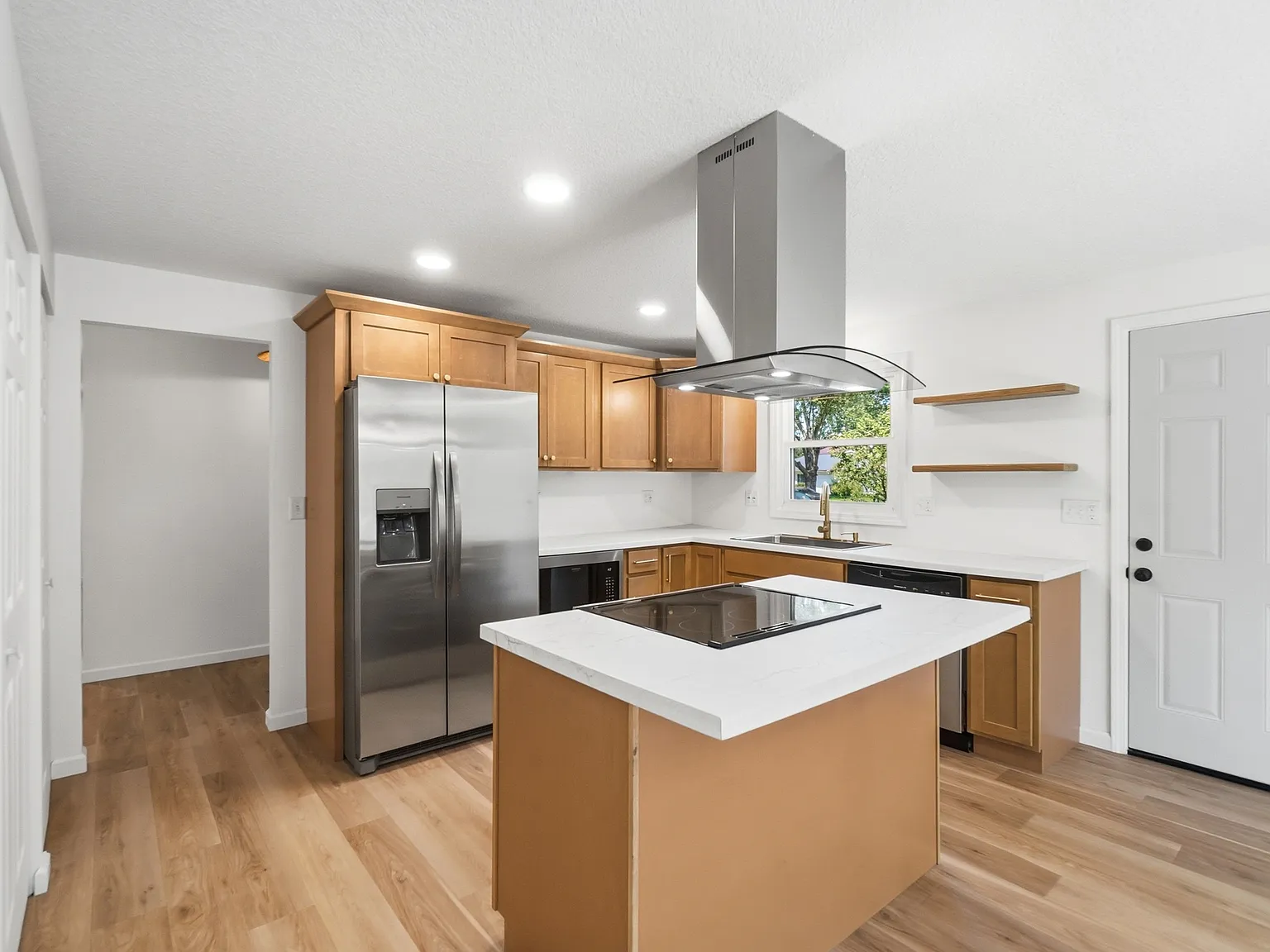 3 bed, 1488 sqft, $2,200 — Photo 2