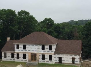 35 Cannonball Dr, Danbury, CT 06810