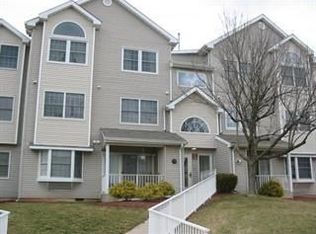 916 Edpas Rd, New Brunswick, NJ 08901