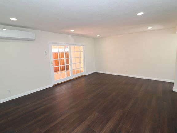 4th image of 468 N Cypress St