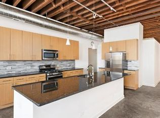 945 W Fulton St #2, Chicago, IL 60607