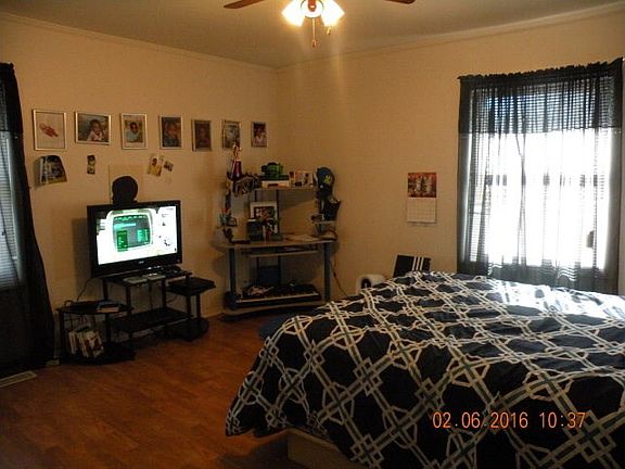 4th image of 907 Southmoor Dr