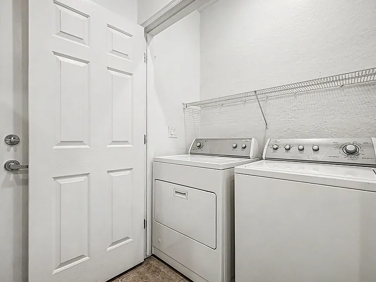 2539 Evening Twilight Ave — Photo 21