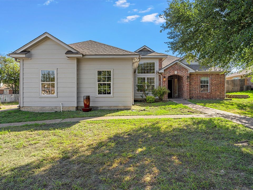 1st image of 10100 Seville Ct