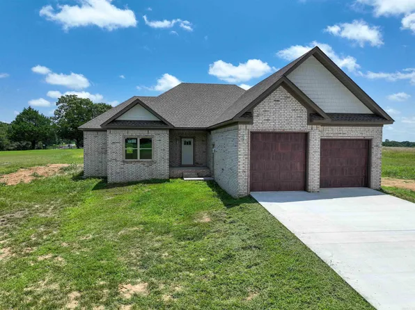 101 Derek Pl, Searcy, AR 72143