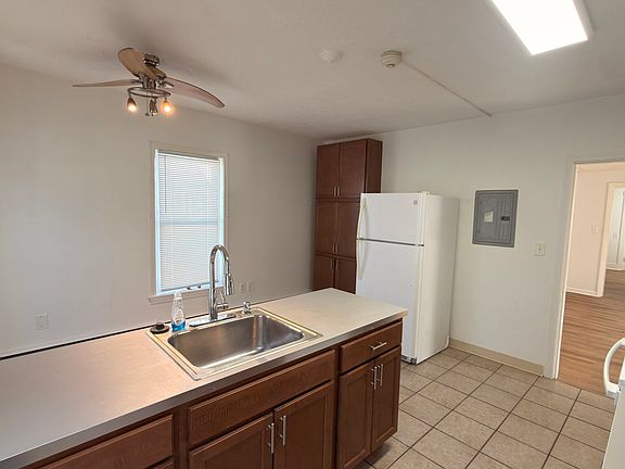 5th image of 29 South St Floor 1