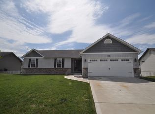 73 Brookshire Creek Dr, Wentzville, MO 63385