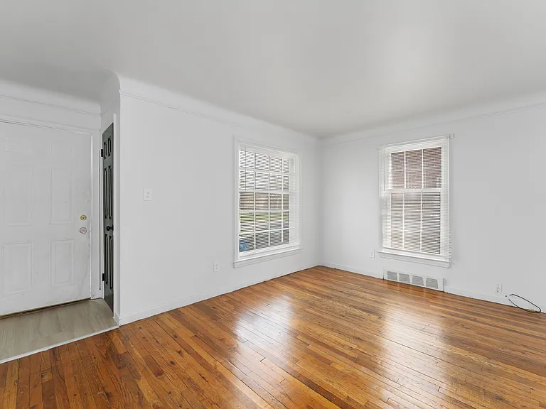 15626 Tacoma St — Photo 6