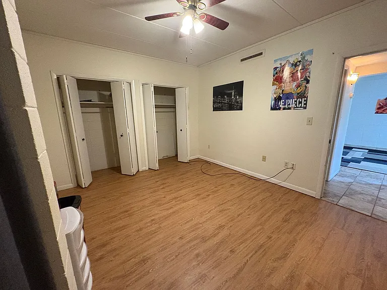 900 Brightwood Manor Dr #B-4 — Photo 11