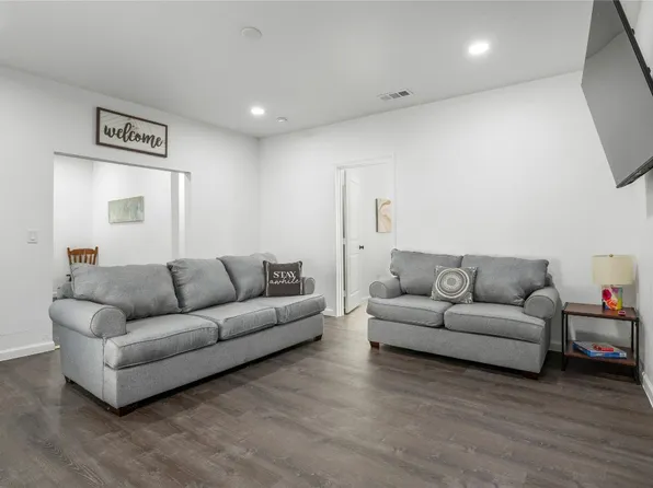 810 S Lamar Ave, Denison, TX 75021