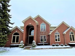 47156 Northgate Dr, Canton, MI 48188