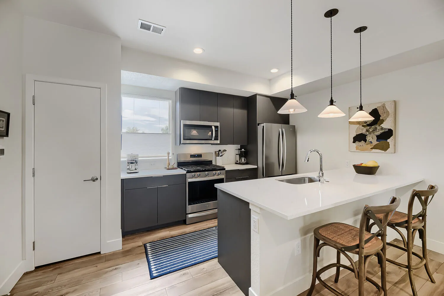 2 bed, 1308 sqft, $2,800 — Photo 1