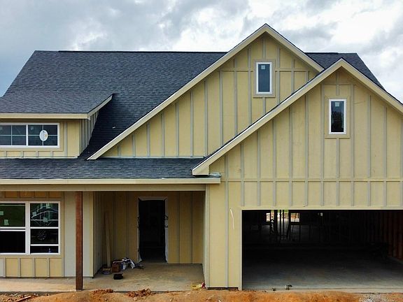 3rd image of 750 Autumn Ln