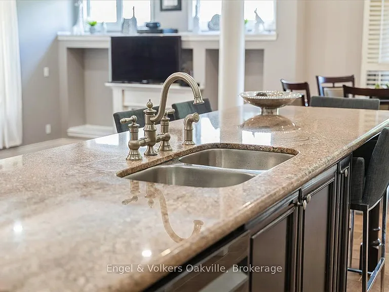 5113 Celebration Dr — Photo 7